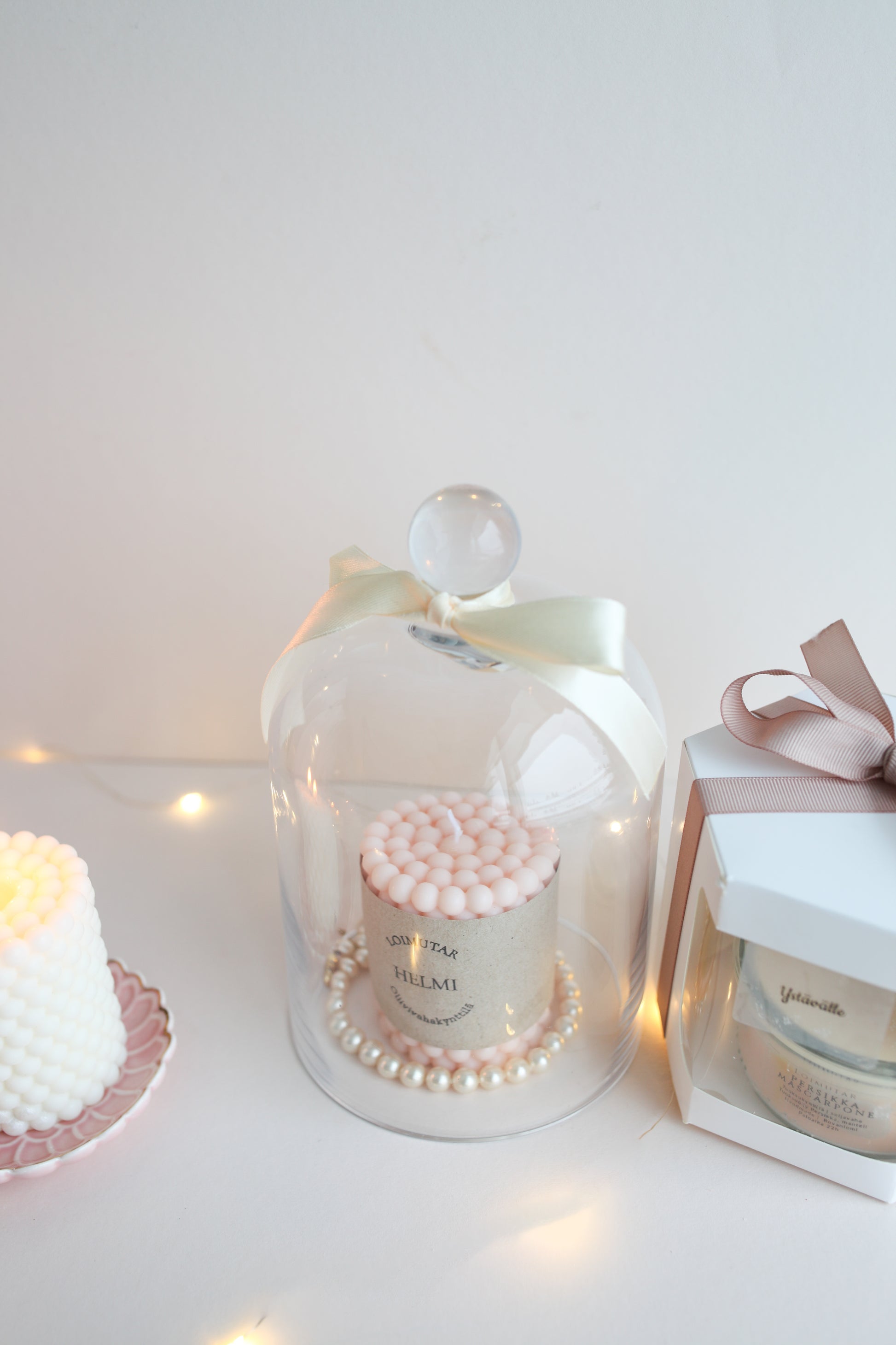 Helmikynttilä, vaaleanpunainen kynttilä, oliivivahakynttilä