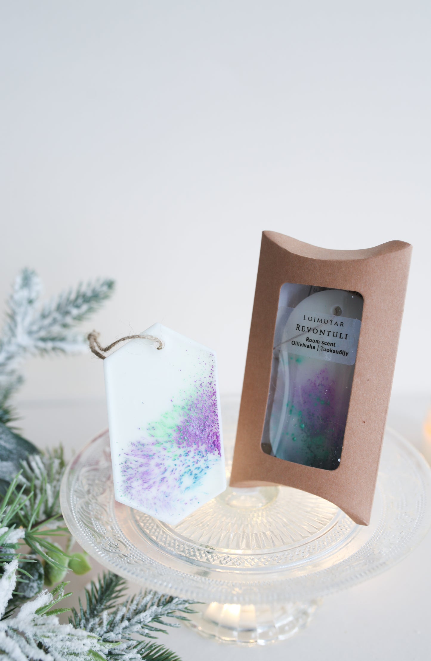 Huonetuoksu Revontuli