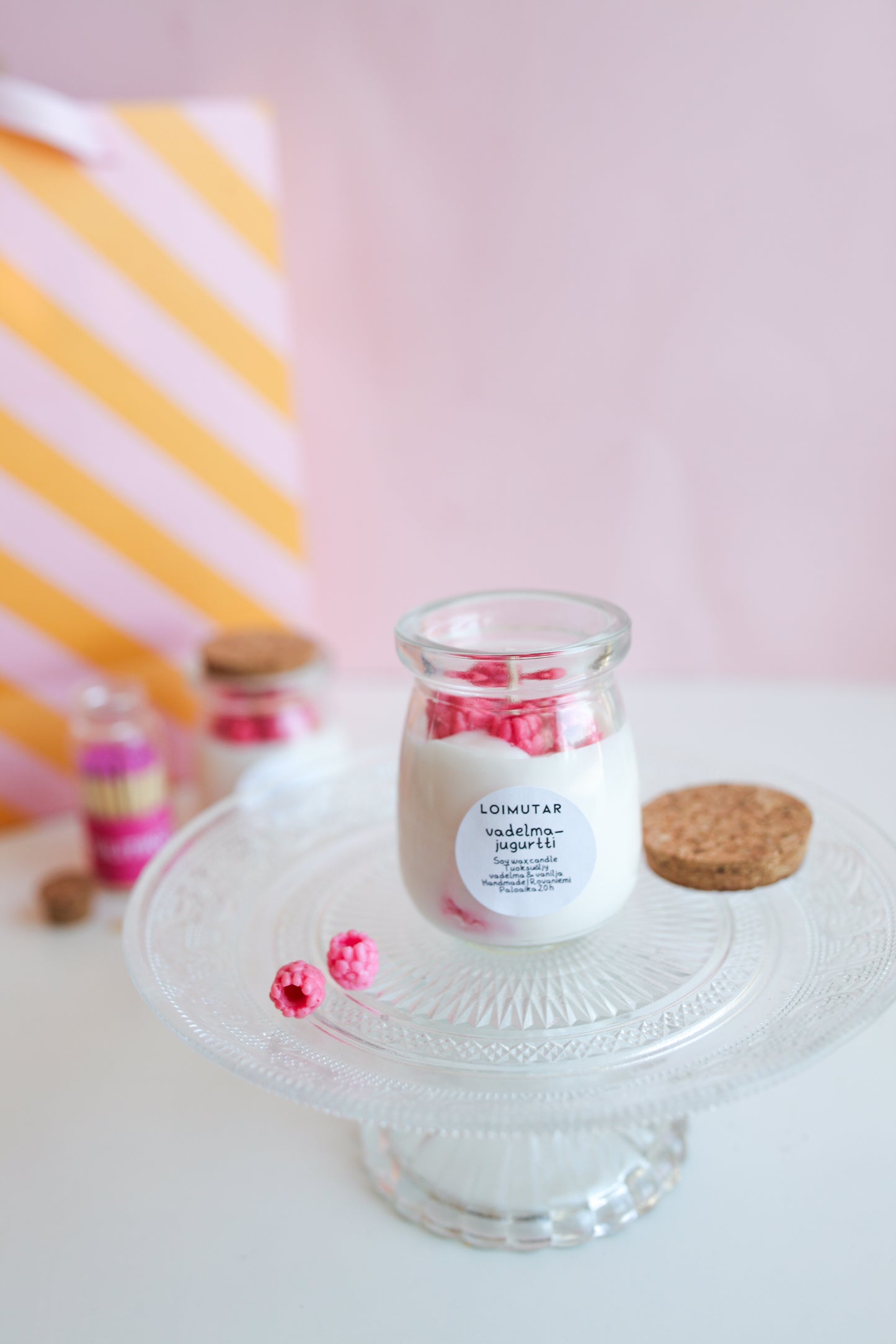 Raspberry yogurt